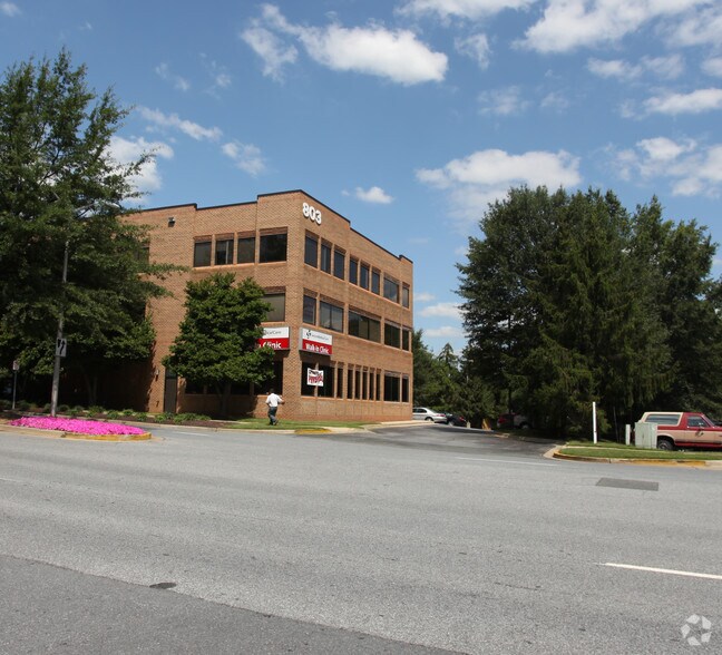 More Photos Of 803 Russell Ave, Gaithersburg Medical For Sale