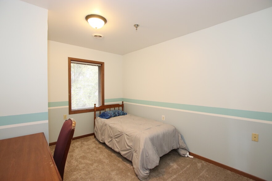 More Photos Of 496 Wisconsin Ct, Fond Du Lac Rehabilitation Center For Sale