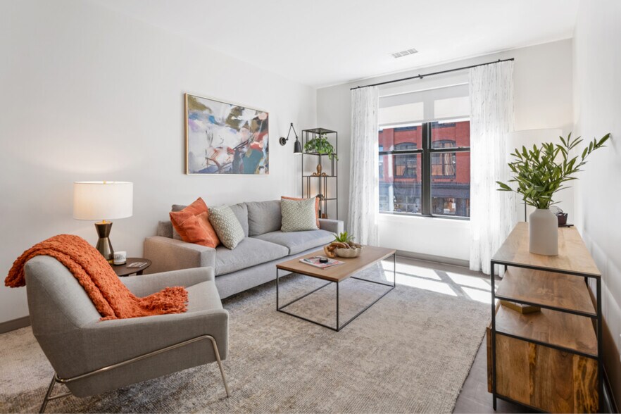 More Photos Of 125 Clifford St, Providence Apartments For Lease
