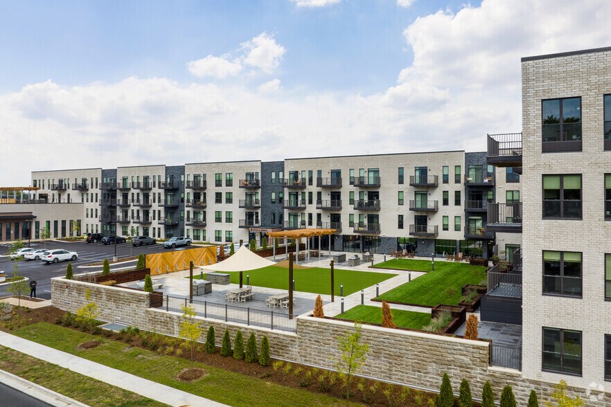 More Photos Of 2974 Ochalla Dr, Fitchburg Apartments For Lease