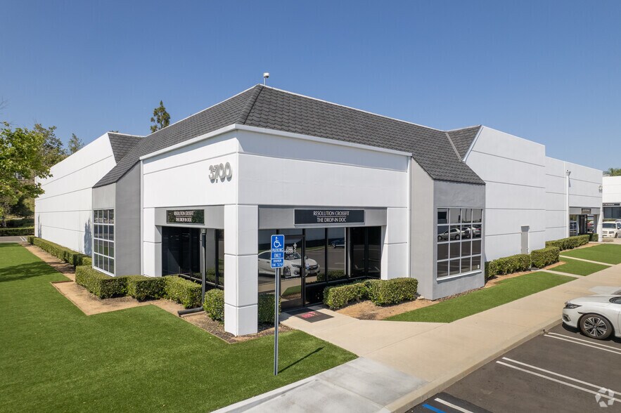 More Photos Of 3960 Prospect Ave, Yorba Linda Light Manufacturing For Lease