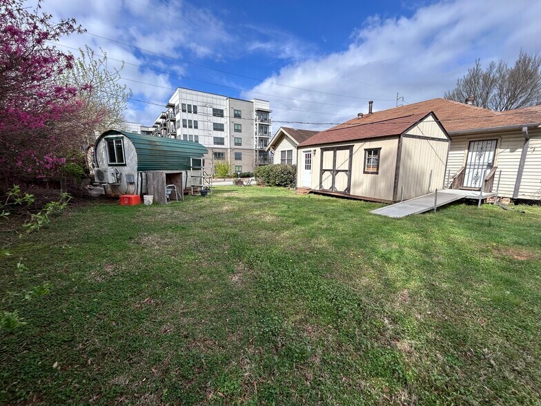 More Photos Of 135 Maple St, Avondale Estates Office For Lease