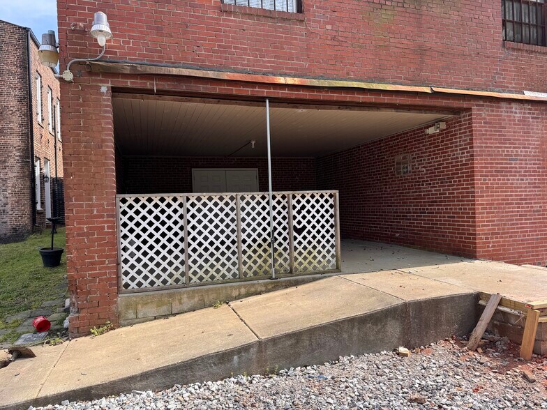 More Photos Of 65 N Congress St, York Loft Creative Space For Lease