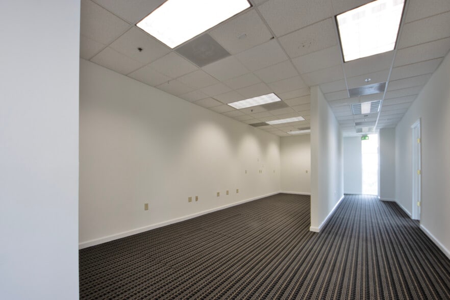 More Photos Of 888 E Las Olas Blvd, Fort Lauderdale Office For Lease