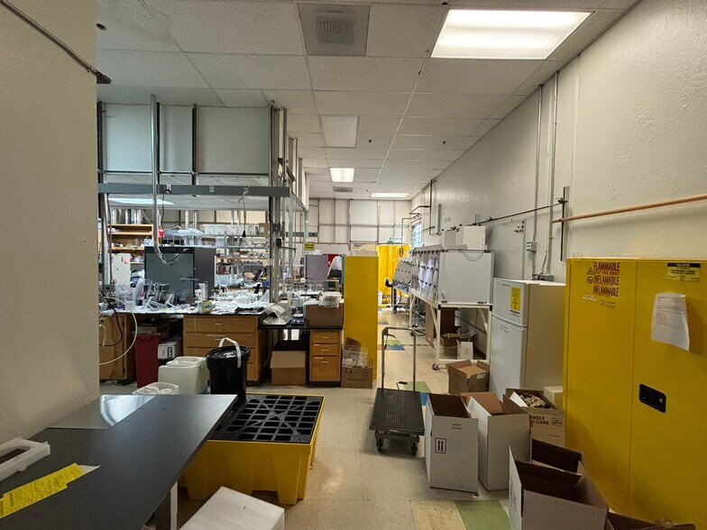 More Photos Of 1230 Bordeaux Dr, Sunnyvale Light Manufacturing For Lease