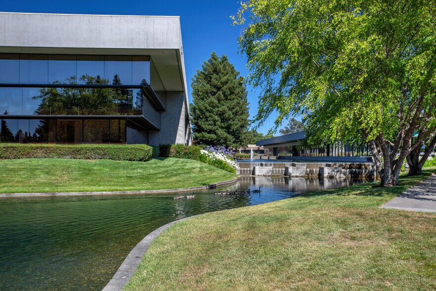 More Photos Of 100 Stony Point Rd, Santa Rosa Unknown For Lease