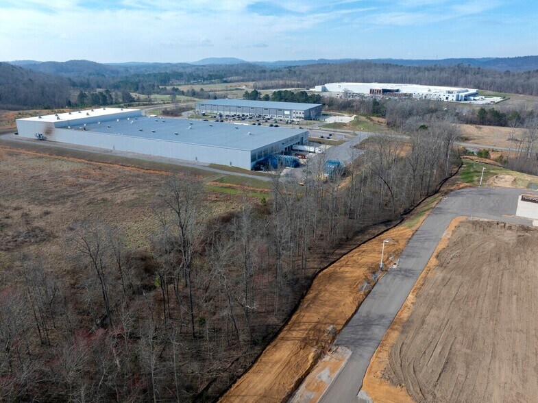 More Photos Of 4550 Cherokee Gateway Blvd, Mc Donald Industrial For Lease