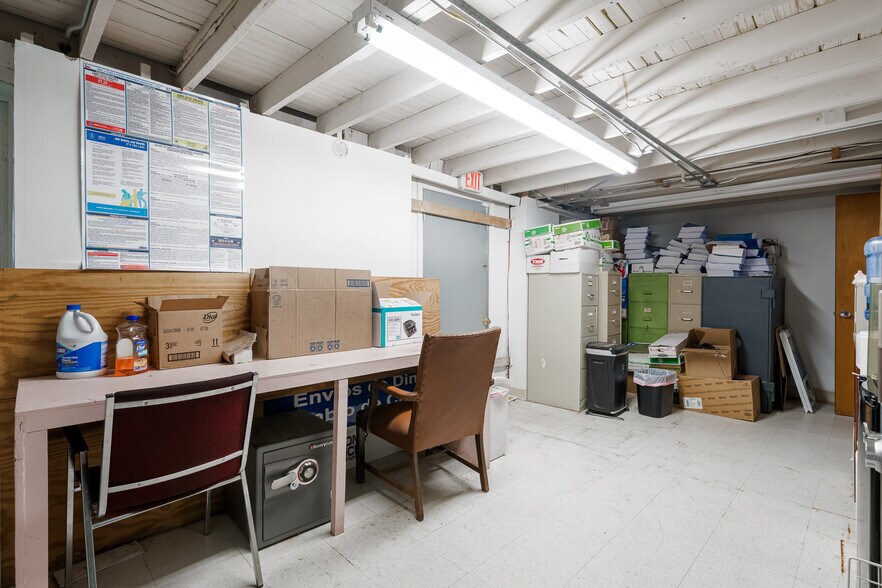 More Photos Of 336 S Commercial St, Aransas Pass Medical For Lease