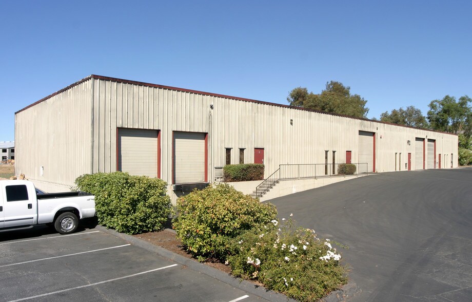 More Photos Of 912 Enterprise Way, Napa Warehouse For Lease