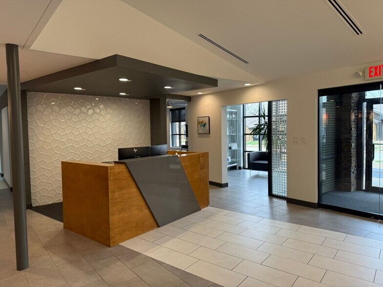 More Photos Of 1200 E Woodhurst Dr, Springfield Office For Lease