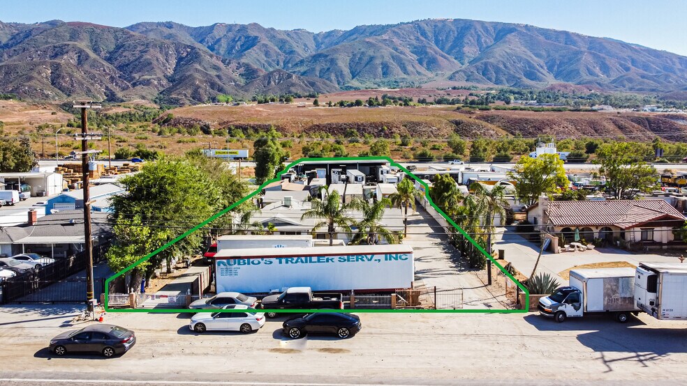 More Photos Of 18904 Cajon Blvd, San Bernardino Contractor Storage Yard For Sale