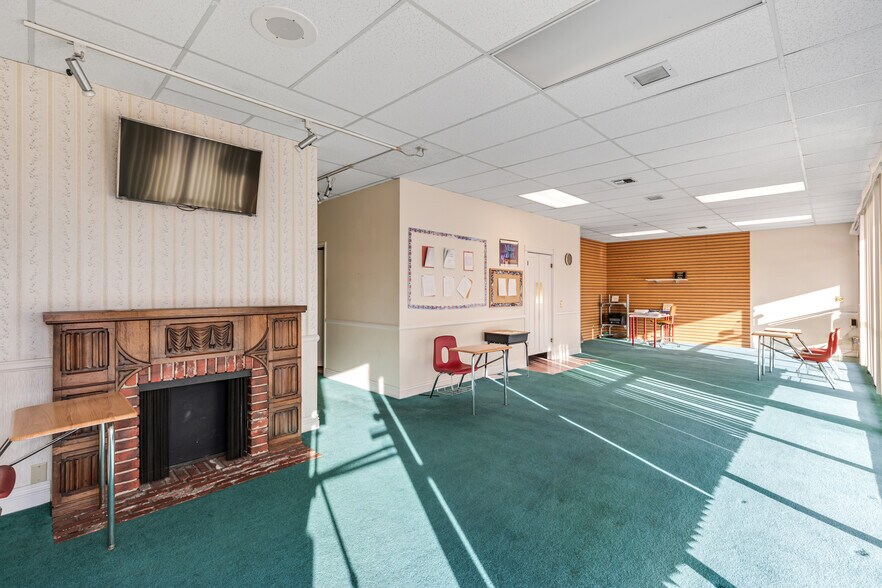 More Photos Of 22706 Aspan St, Lake Forest Office For Lease