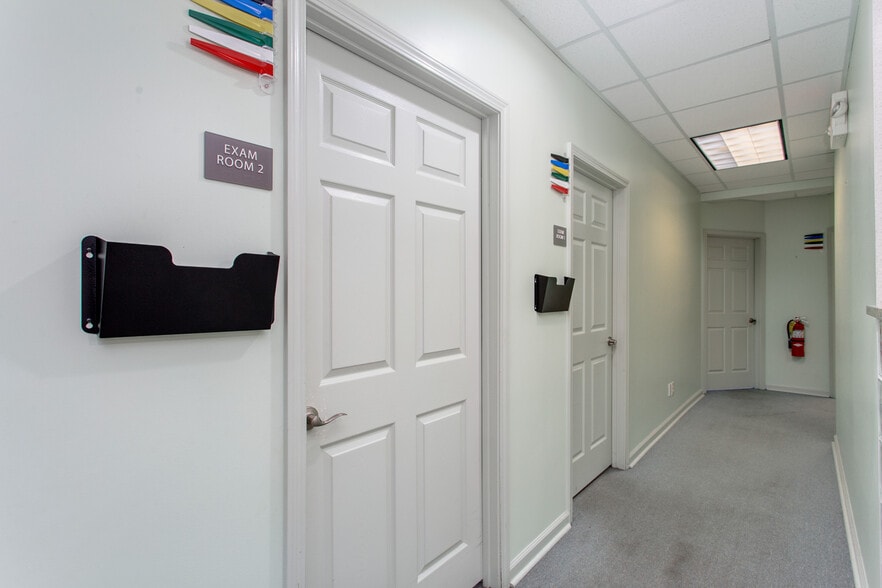 More Photos Of 316 W Pike St, Lawrenceville Medical For Lease