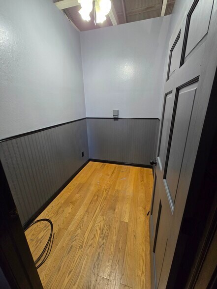 More Photos Of 330 N Marquette Rd, Prairie Du Chien General Retail For Lease