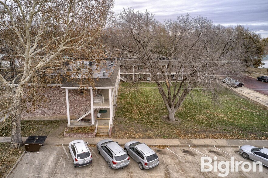 More Photos Of 525 I St, Fairbury Apartments For Sale