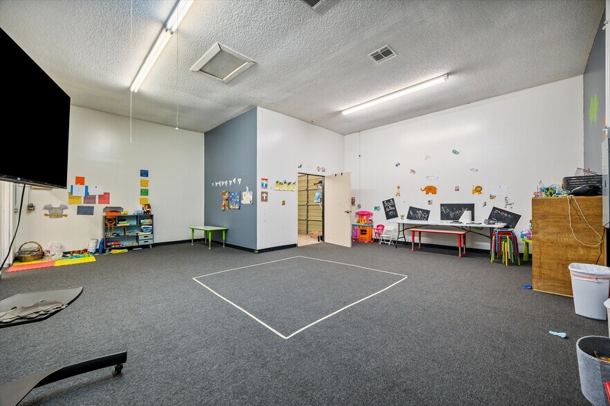 More Photos Of 12048 Stallings Commerce Dr, Matthews Storefront Retail Office For Sale