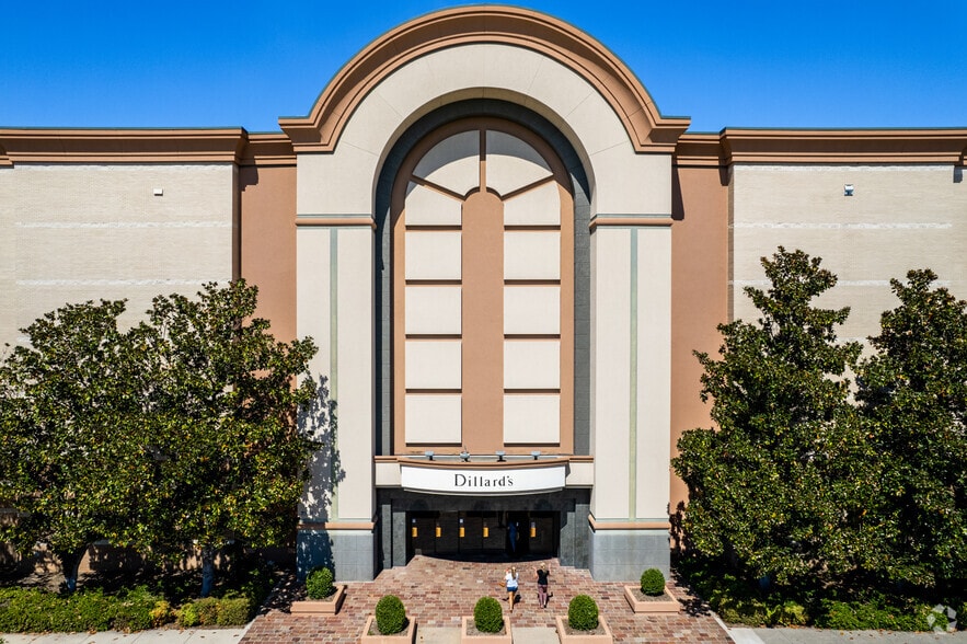 More Photos Of 6121 W Park Blvd, Plano General Retail For Sale