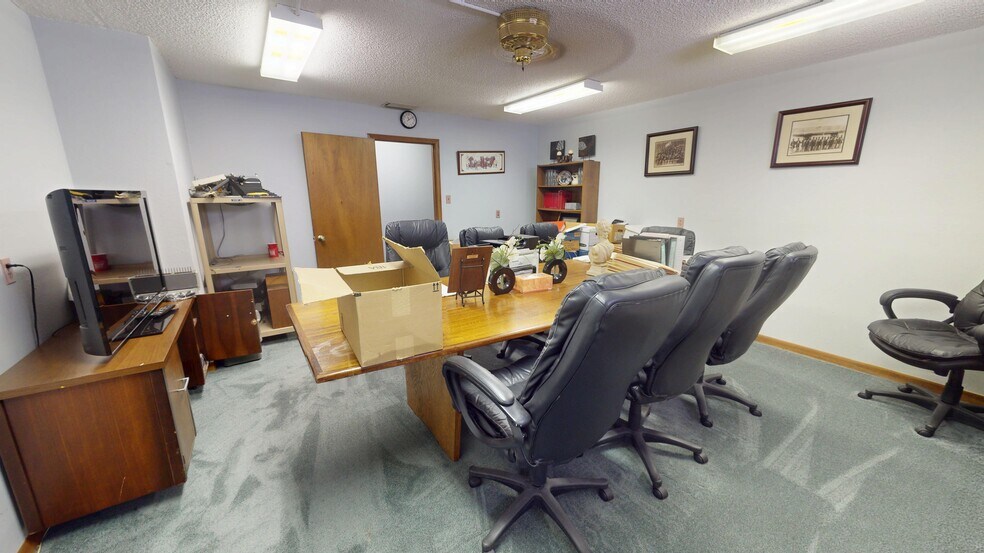 More Photos Of 1709 E Martin Luther King Jr Blvd, Austin Office For Sale