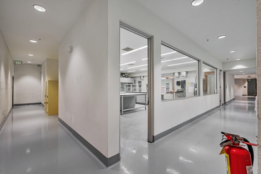 More Photos Of 1320 #1 9th St, Berkeley Industrial For Sale