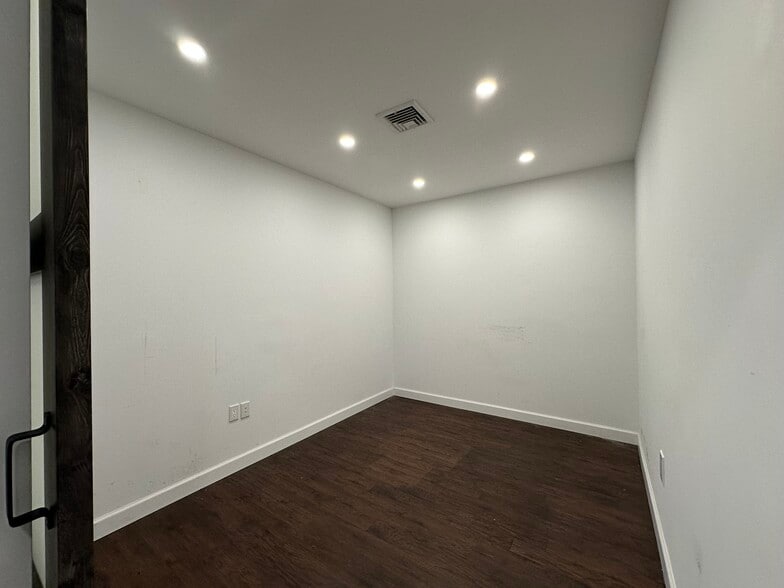 More Photos Of 340A 9th St, Brooklyn Healthcare For Lease
