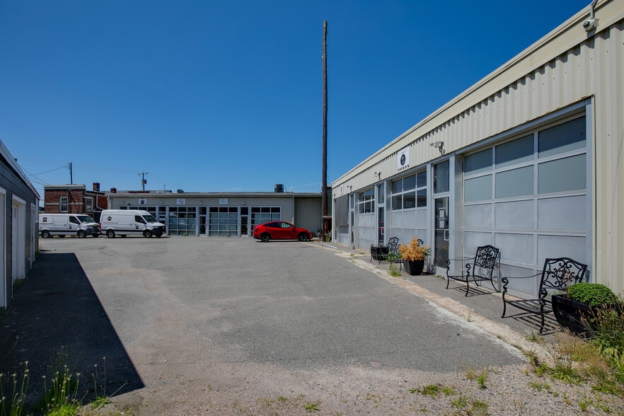 More Photos Of 1726 Altamont Ave, Richmond Warehouse For Lease