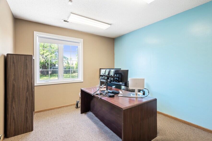 More Photos Of 8557 Wyoming Ave N, Brooklyn Park Light Distribution For Sale
