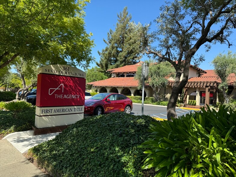 More Photos Of 161 S San Antonio Rd, Los Altos Office For Lease