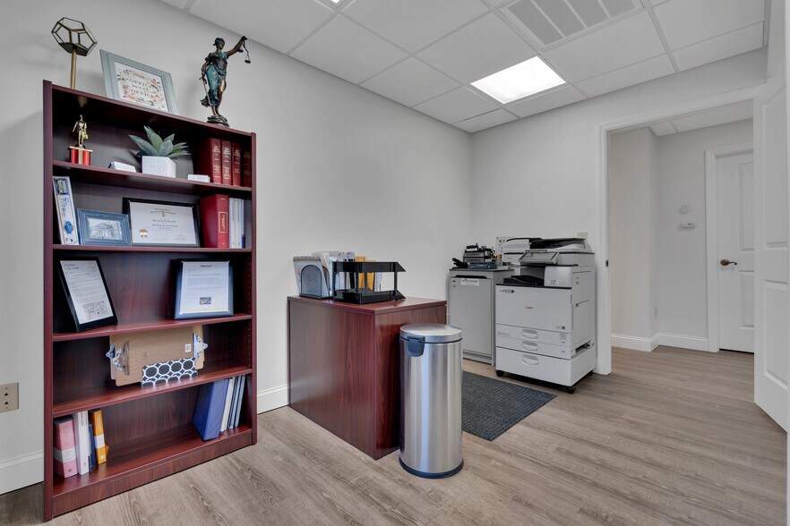 More Photos Of 776-780 Commons Way, Toms River Office For Sale