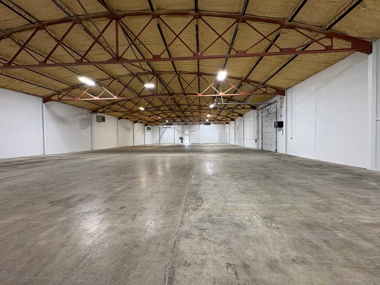 Primary Photo Of 1285 N Indianapolis Rd, Columbus Industrial For Sale