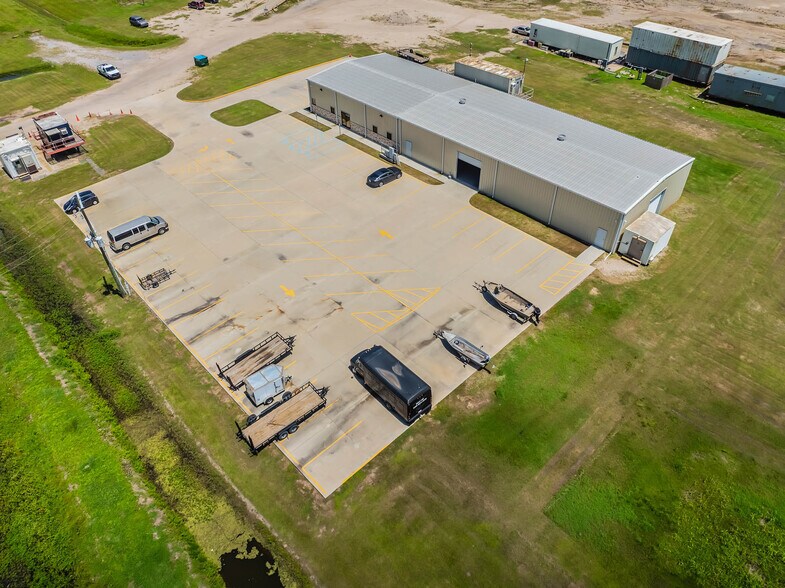 More Photos Of 6813 Bayou Black Dr, Gibson Industrial For Sale