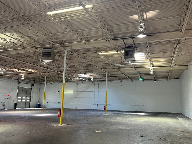 More Photos Of 2679 Peachtree Sq, Doraville Warehouse For Sale