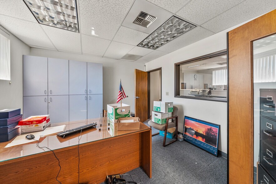 More Photos Of 2090 Commerce Dr, Medford Office For Lease