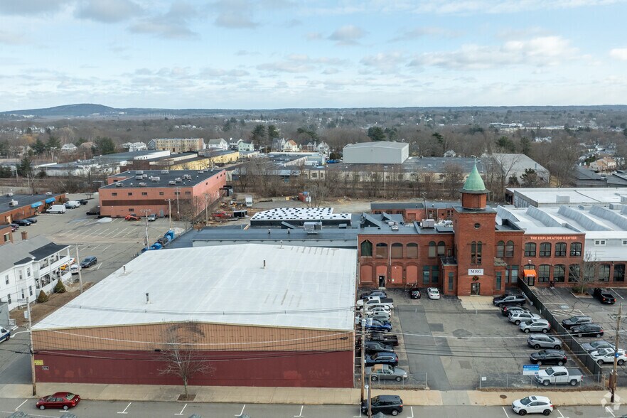 More Photos Of 930 Washington St, Norwood Light Distribution For Sale