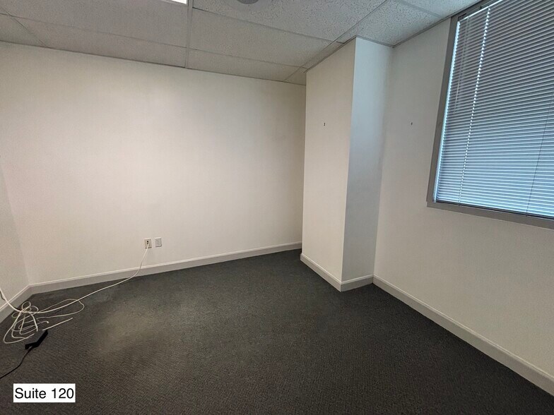 More Photos Of 14100 Fivay Rd, Hudson Medical For Lease