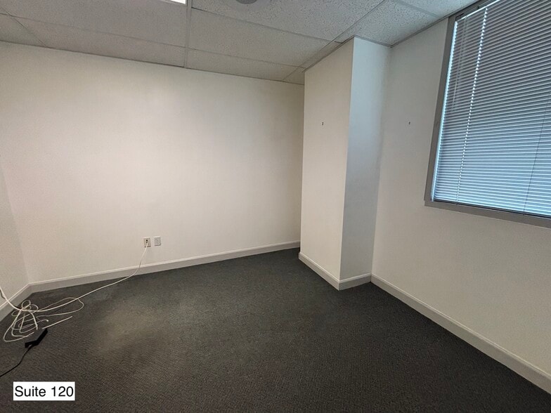 More Photos Of 14100 Fivay Rd, Hudson Medical For Lease