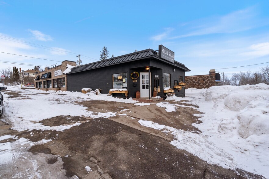 More Photos Of 4501 E Superior St, Duluth Freestanding For Sale