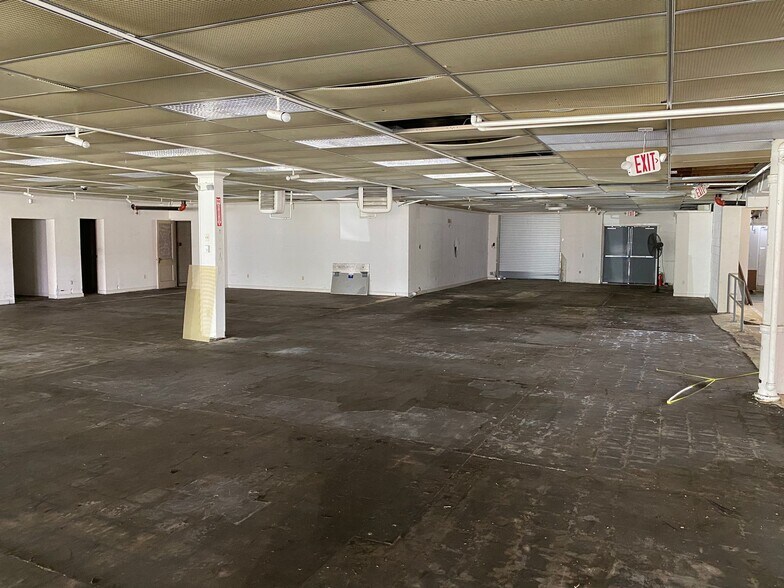 More Photos Of 1315 John Fitch Blvd, South Windsor Freestanding For Lease