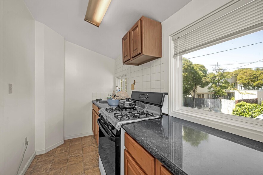 More Photos Of 312 Washington St, Petaluma Apartments For Sale