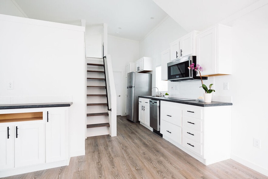 More Photos Of 730 E Ocean Rd, Holly Ridge Trailer Camper Park For Sale