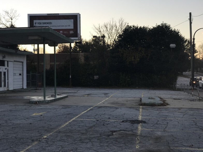 More Photos Of 669 Pryor St, Atlanta General Retail For Sale