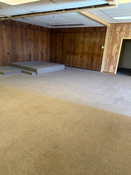 More Photos Of 4301 Appleton Ave NW, Roanoke Office For Lease