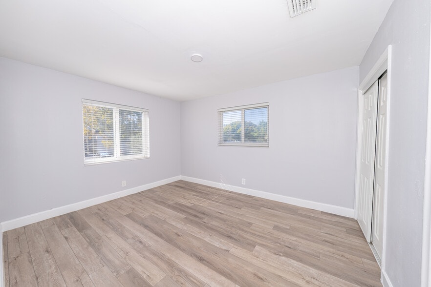 More Photos Of 5971 NW 17th Pl, Sunrise Apartments For Sale