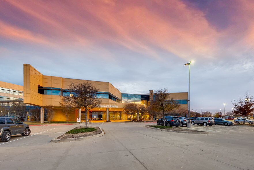 More Photos Of 10840 Texas Health Trl, Fort Worth Medical For Lease