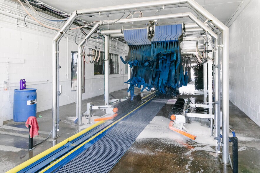 More Photos Of 24055 Sunnymead Blvd, Moreno Valley Carwash For Sale