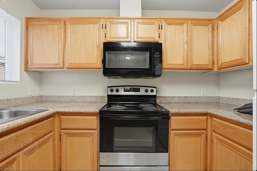 More Photos Of 600 Hosking Ave, Bakersfield Apartments For Sale