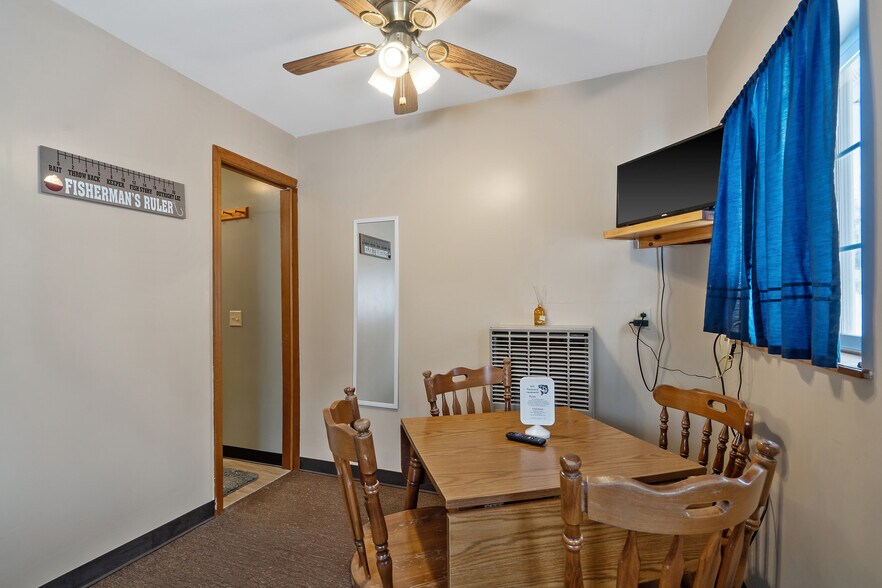 More Photos Of 596 Main St, Sterling Storefront Retail Office For Sale