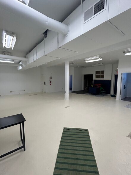 More Photos Of 3909 Saint Timothy Ln, Saint Ann General Retail For Lease