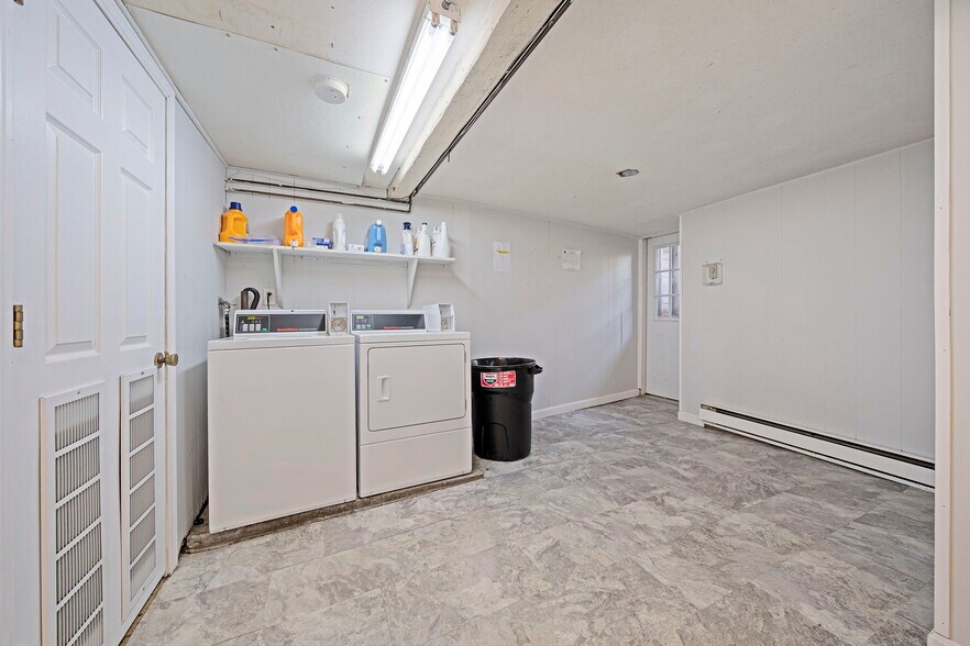 More Photos Of 160 East St, Foxborough Apartments For Sale