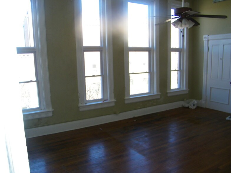 More Photos Of 8 W 5th, Fulton Storefront Retail Office For Sale