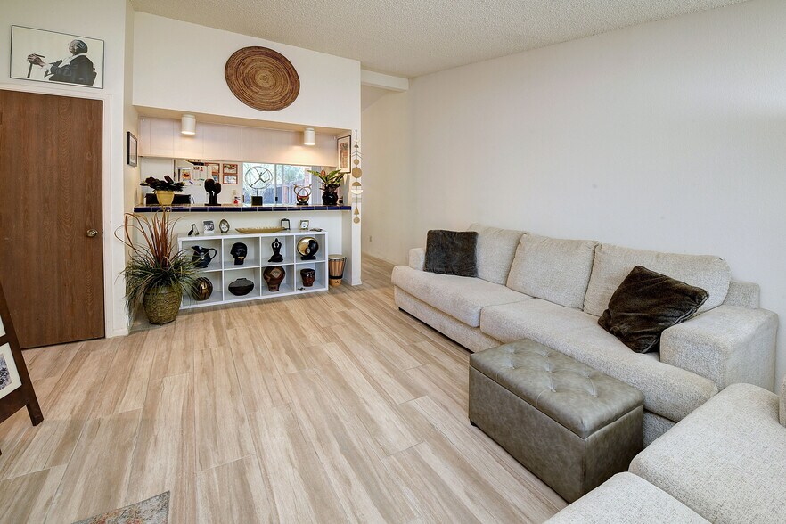 More Photos Of 2770 N Goyette Ave, Tucson Apartments For Sale